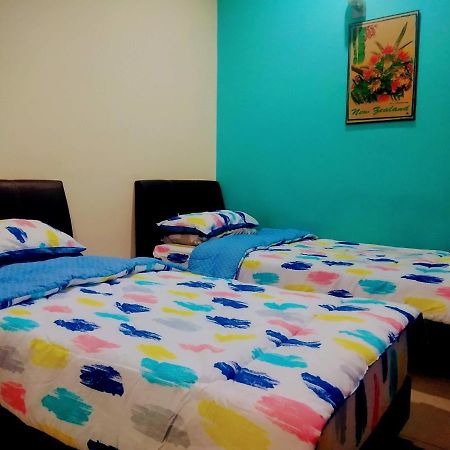 Hma Guesthouse เซปัง ภายนอก รูปภาพ