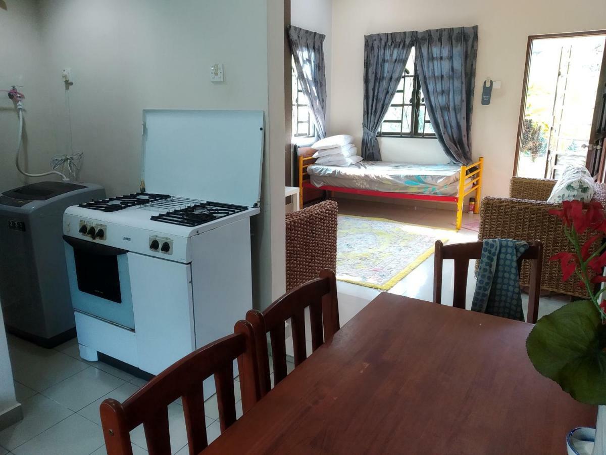 Hma Guesthouse เซปัง ภายนอก รูปภาพ