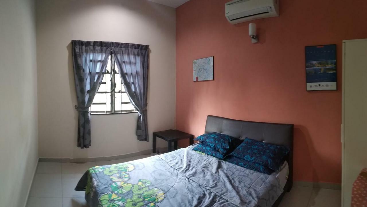 Hma Guesthouse เซปัง ภายนอก รูปภาพ